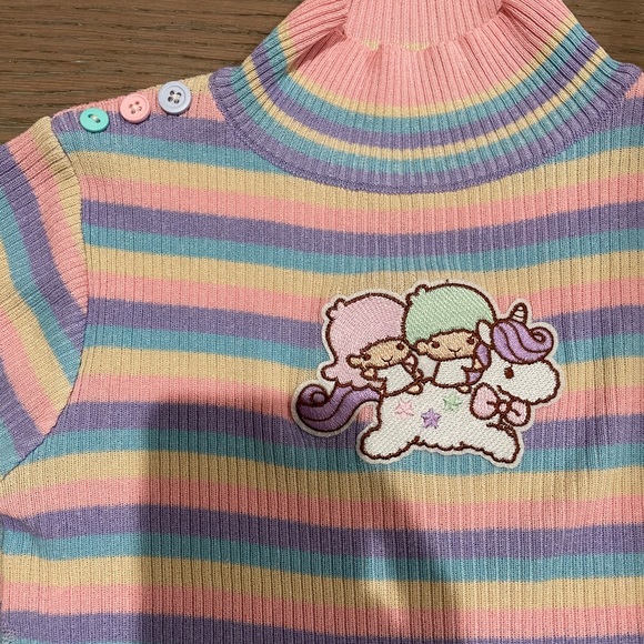 Custom LITTLE TWIN STARS rainbow pastel knit top - Picture 4 of 8